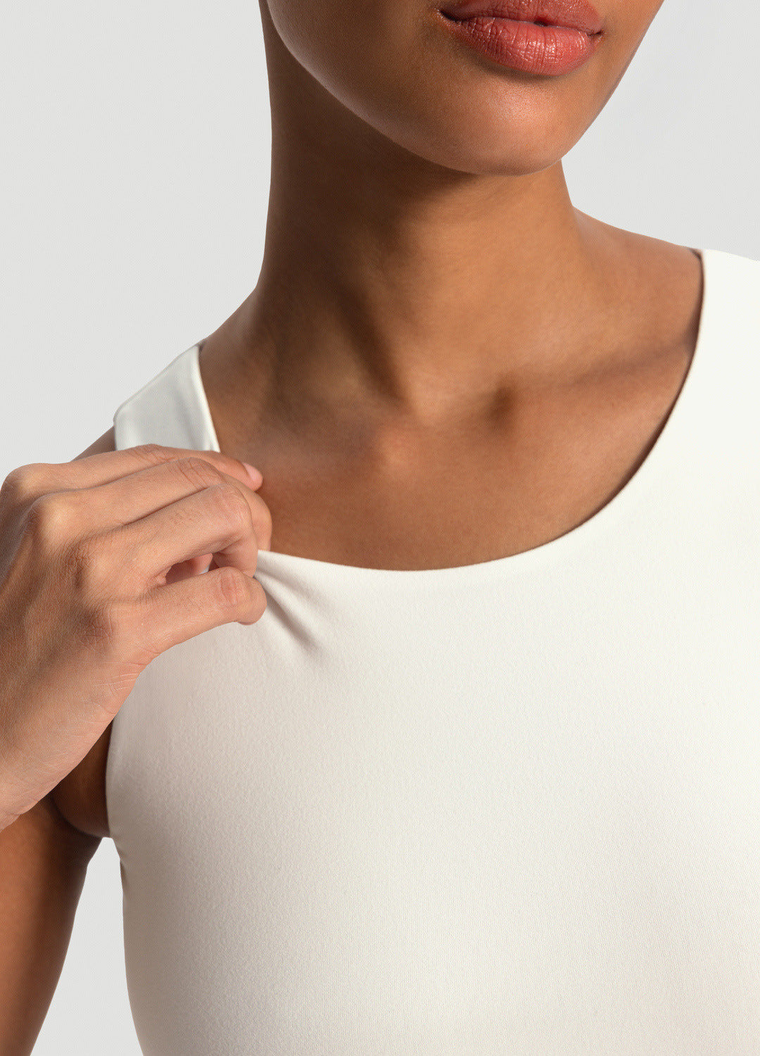 Cropped Tank Top - White