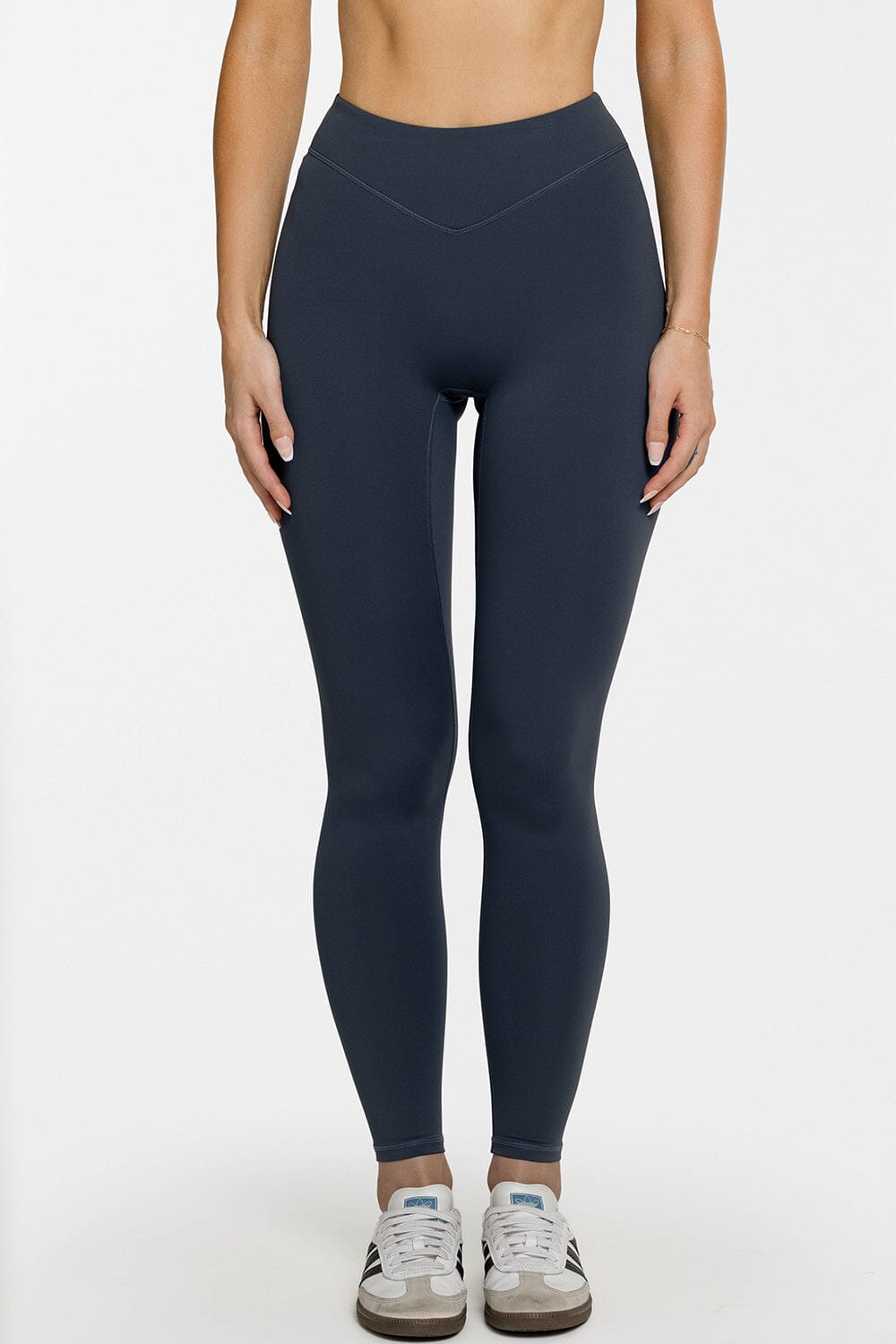 Ayu Iconic Shaped Leggings